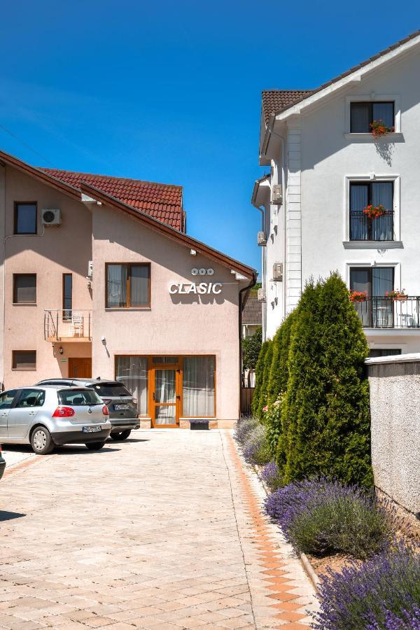 Pensiunea Clasic Hunedoara Pestisu Mare Exterior foto