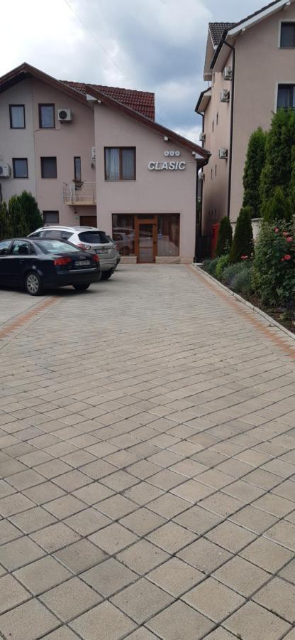 Pensiunea Clasic Hunedoara Pestisu Mare Exterior foto